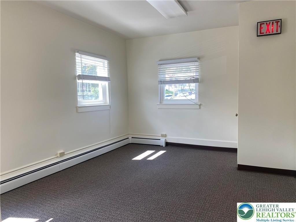 146 North St - Photo 7 of 9