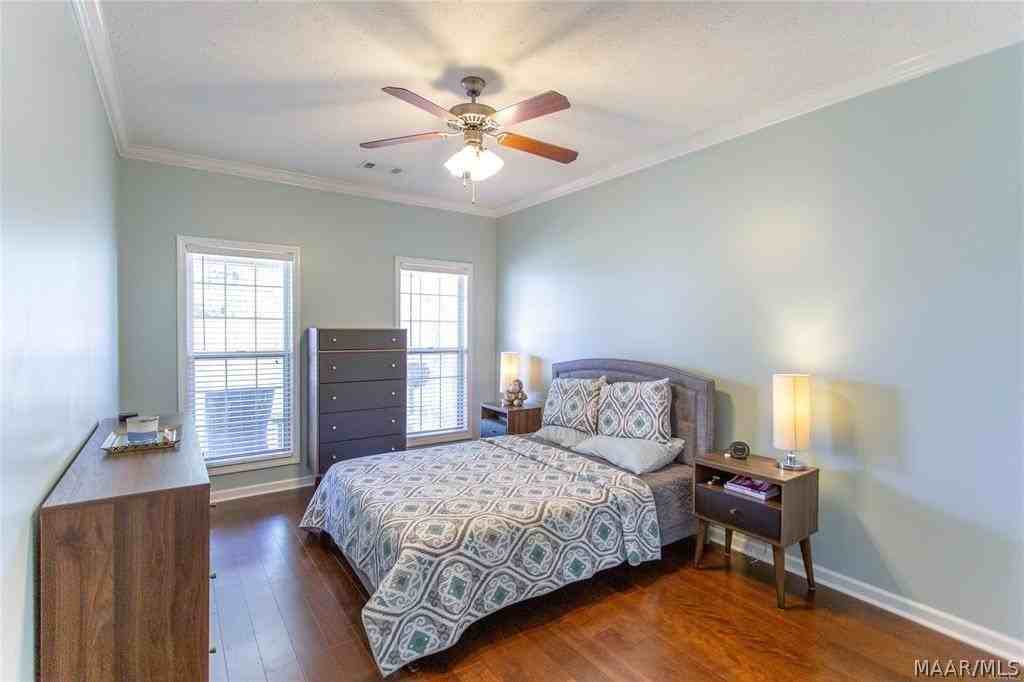 6913 Sandfield Dr - Photo 7 of 12