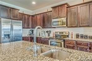 9319 Concord Park Dr - Photo 7 of 33