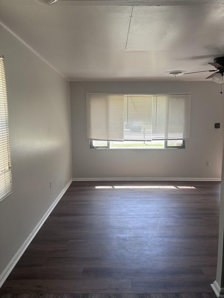 3329 Madewell St - Photo 3 of 8