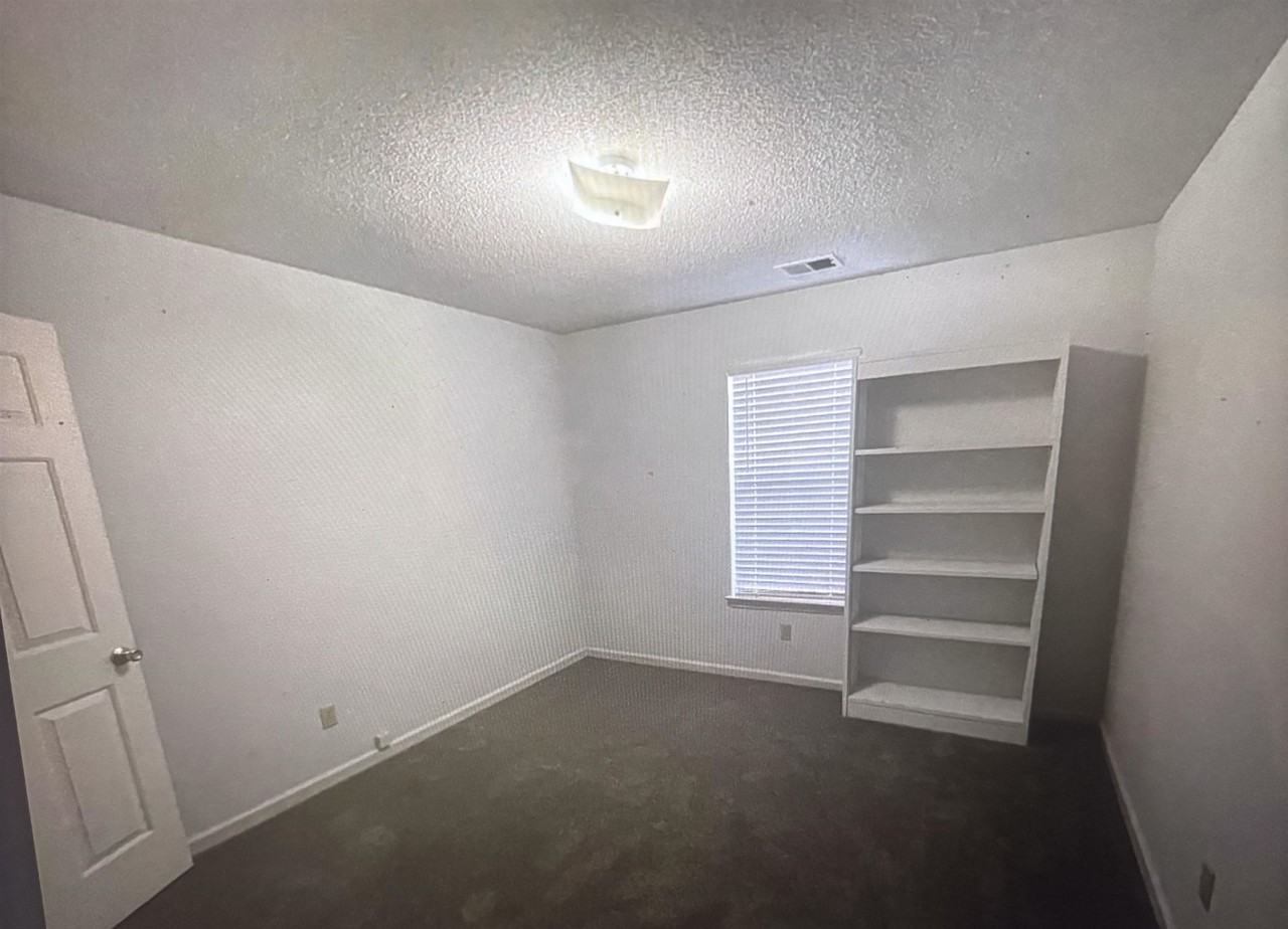 8917 Fulton Cv - Photo 7 of 7