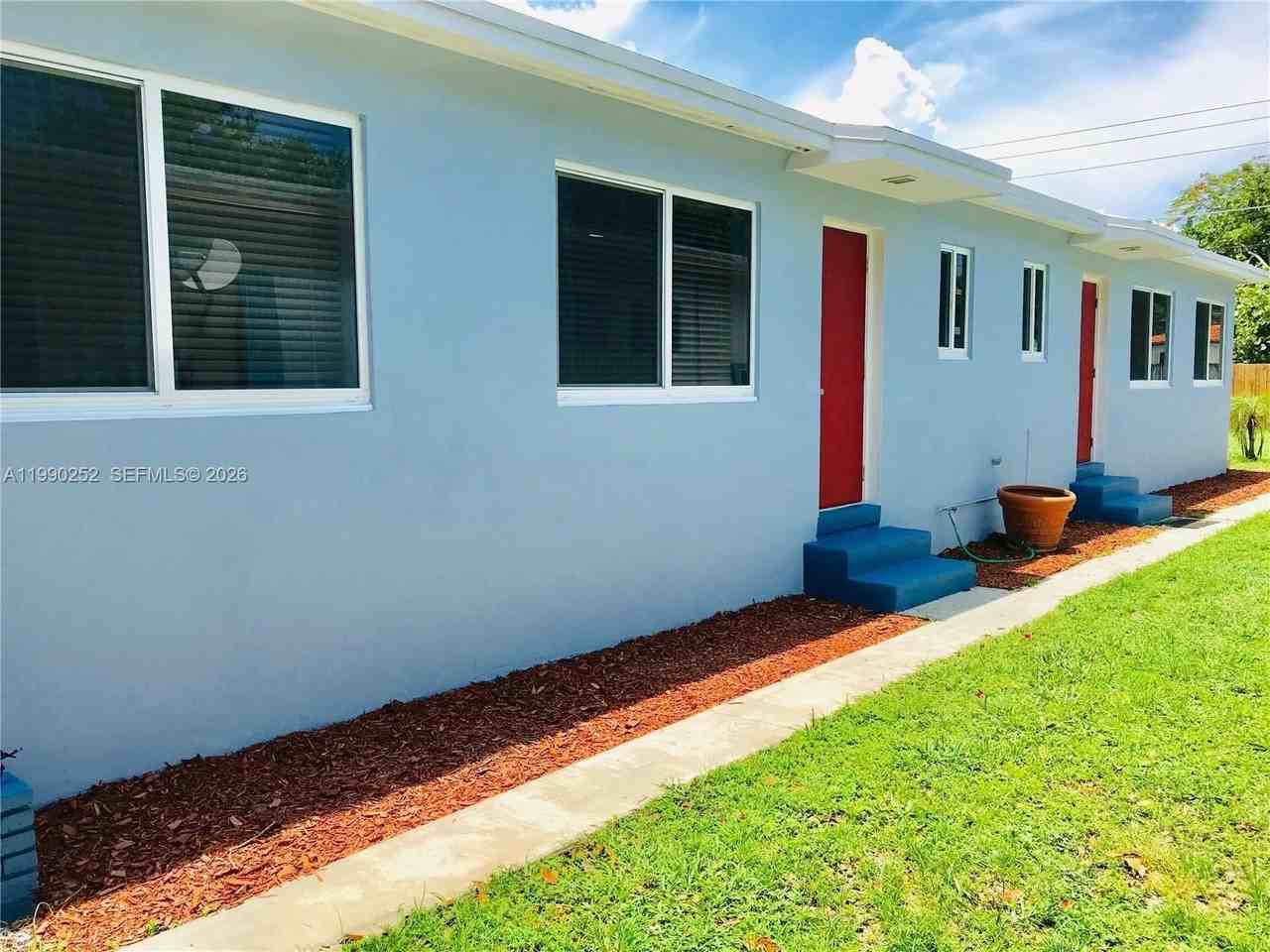 1951 Funston St #1 - Photo 3 of 12