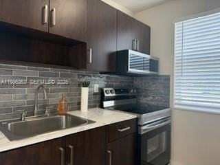 1607 Nw 16th Ave #1 - Photo 3 of 23