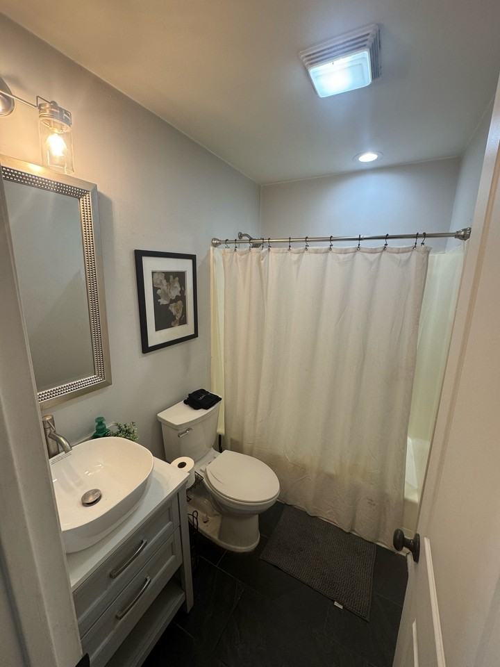 2417 Houma Boulevard - Photo 7 of 20