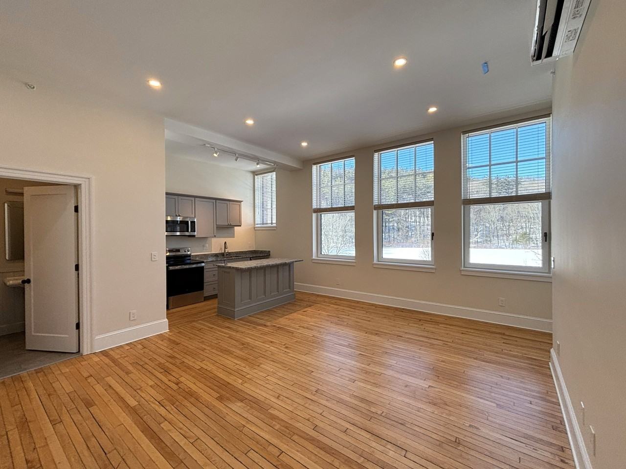 71 Montague City Road - Photo 2 of 11