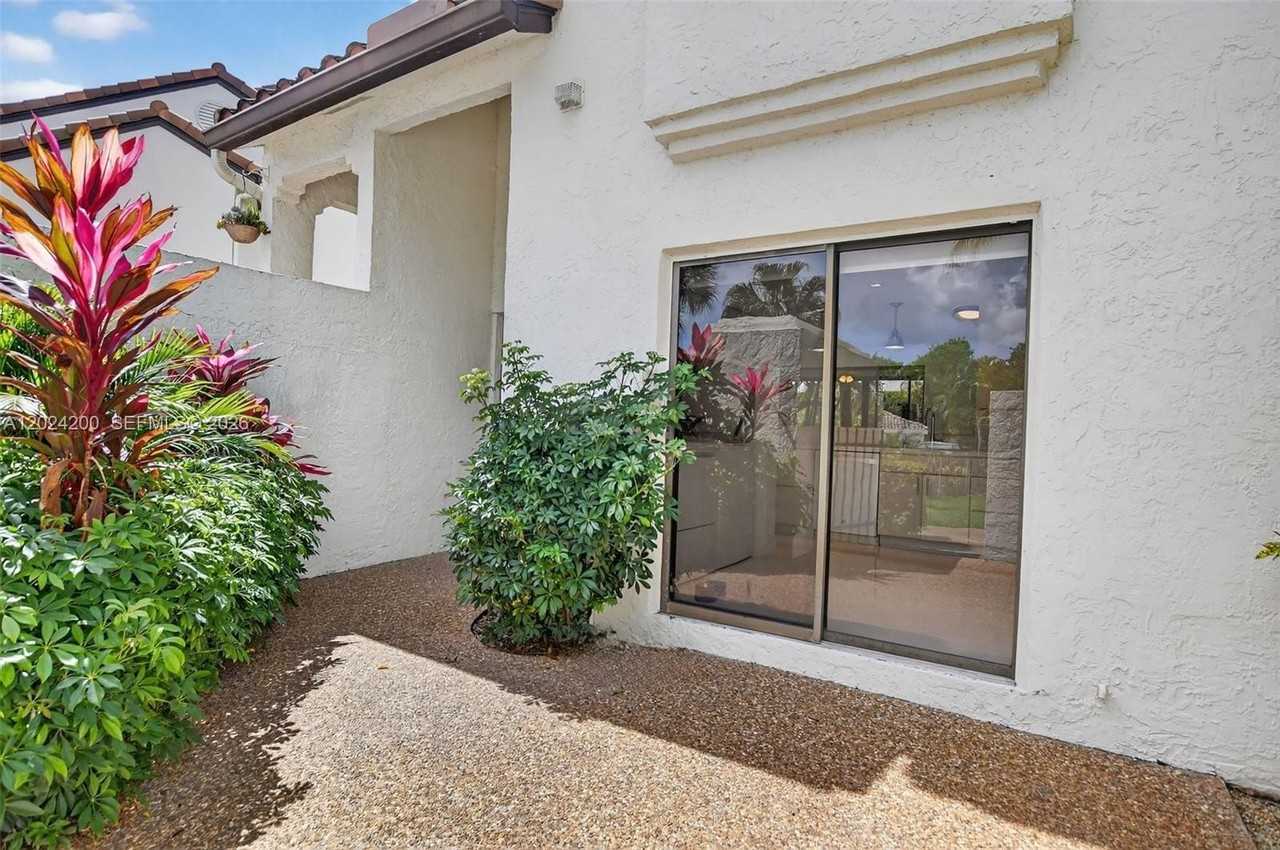 7906 Granada Pl #1201 - Photo 4 of 50