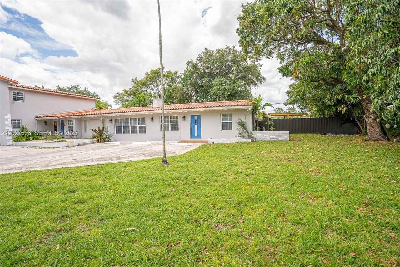 5613 Pierce St #2