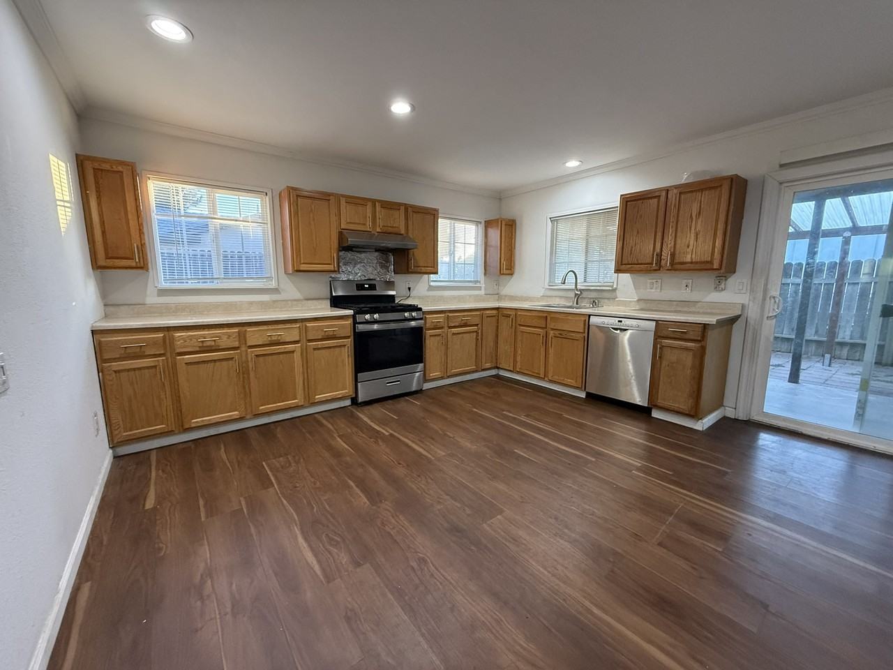 7982 Center Pkwy #1 - Photo 5 of 14