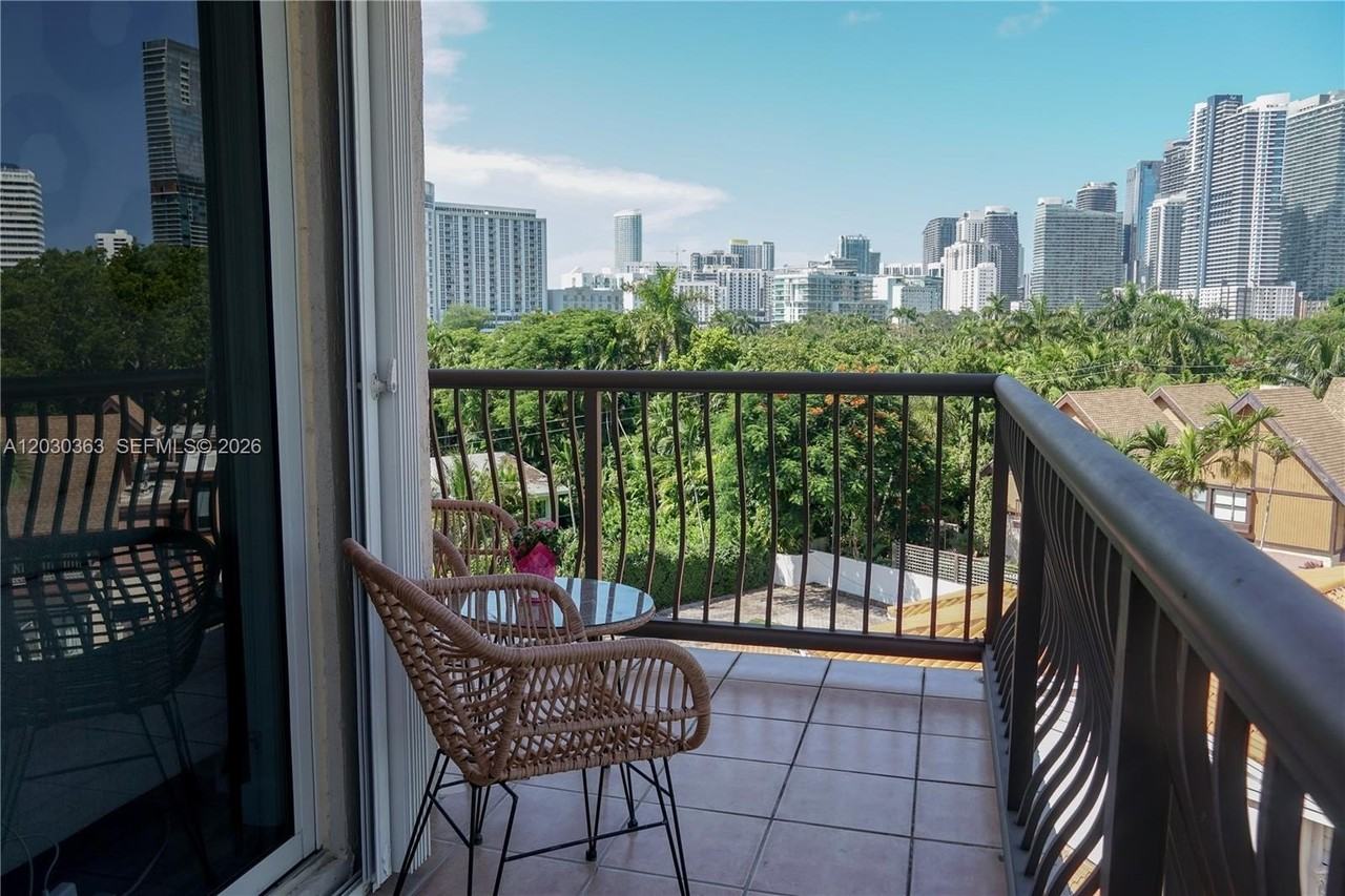 1918 Brickell Ave #502 - Photo 7 of 12