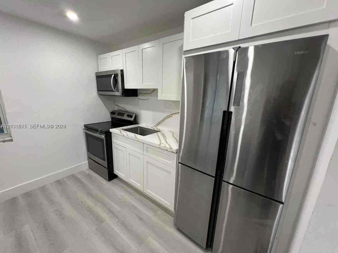 428 Nw 97th St #0 - Photo 2 of 4