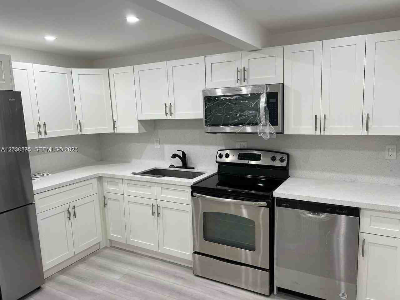 428 Nw 97th St #0 - Photo 3 of 4