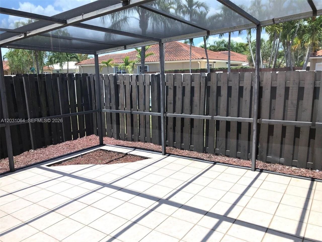 9082 Sw 112th Pl - Photo 5 of 28