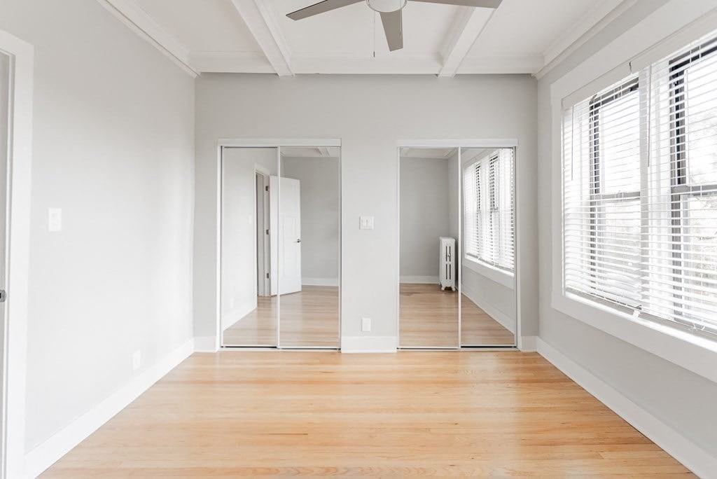 1409 E 61st Pl #2 - Photo 6 of 10
