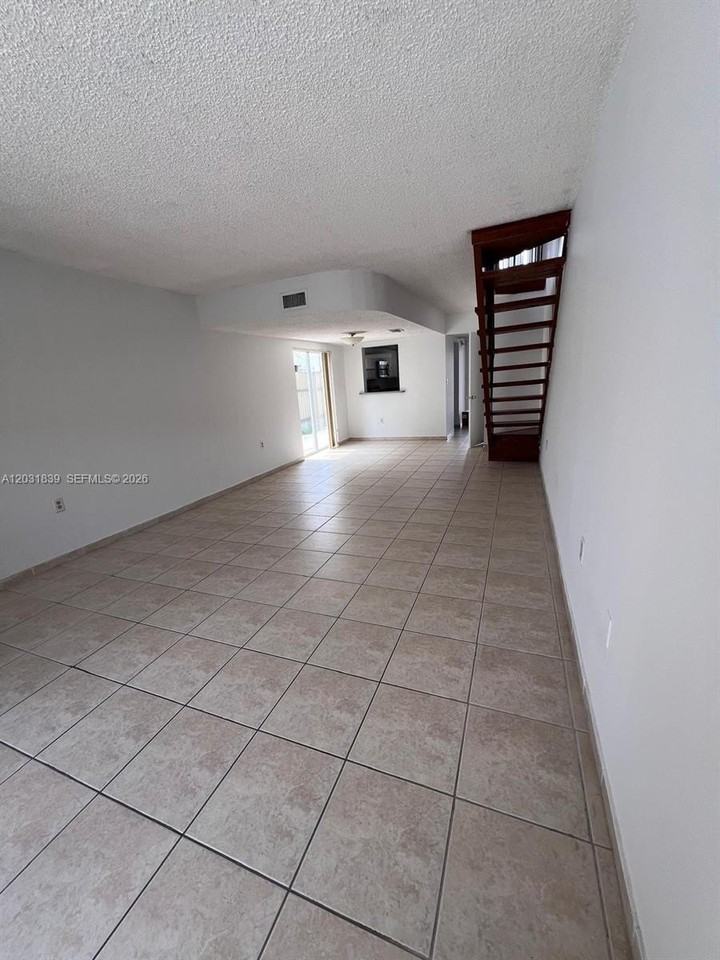 1074 W 38th St #32 - Photo 6 of 18