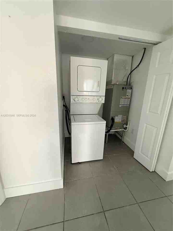 7824 Nw 5th Ct #7 - Photo 5 of 10