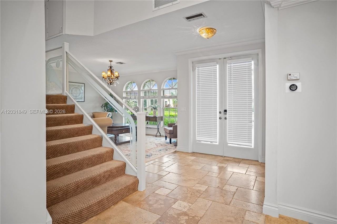 7759 La Corniche Cir - Photo 4 of 37