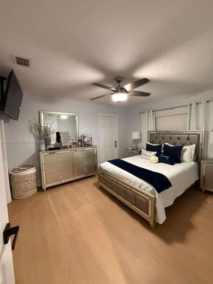 13943 Sw 52nd Ln #0 - Photo 7 of 18