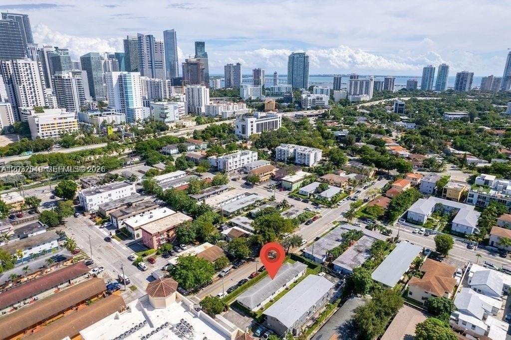 900 Sw 5th Ave #3 - Photo 3 of 32