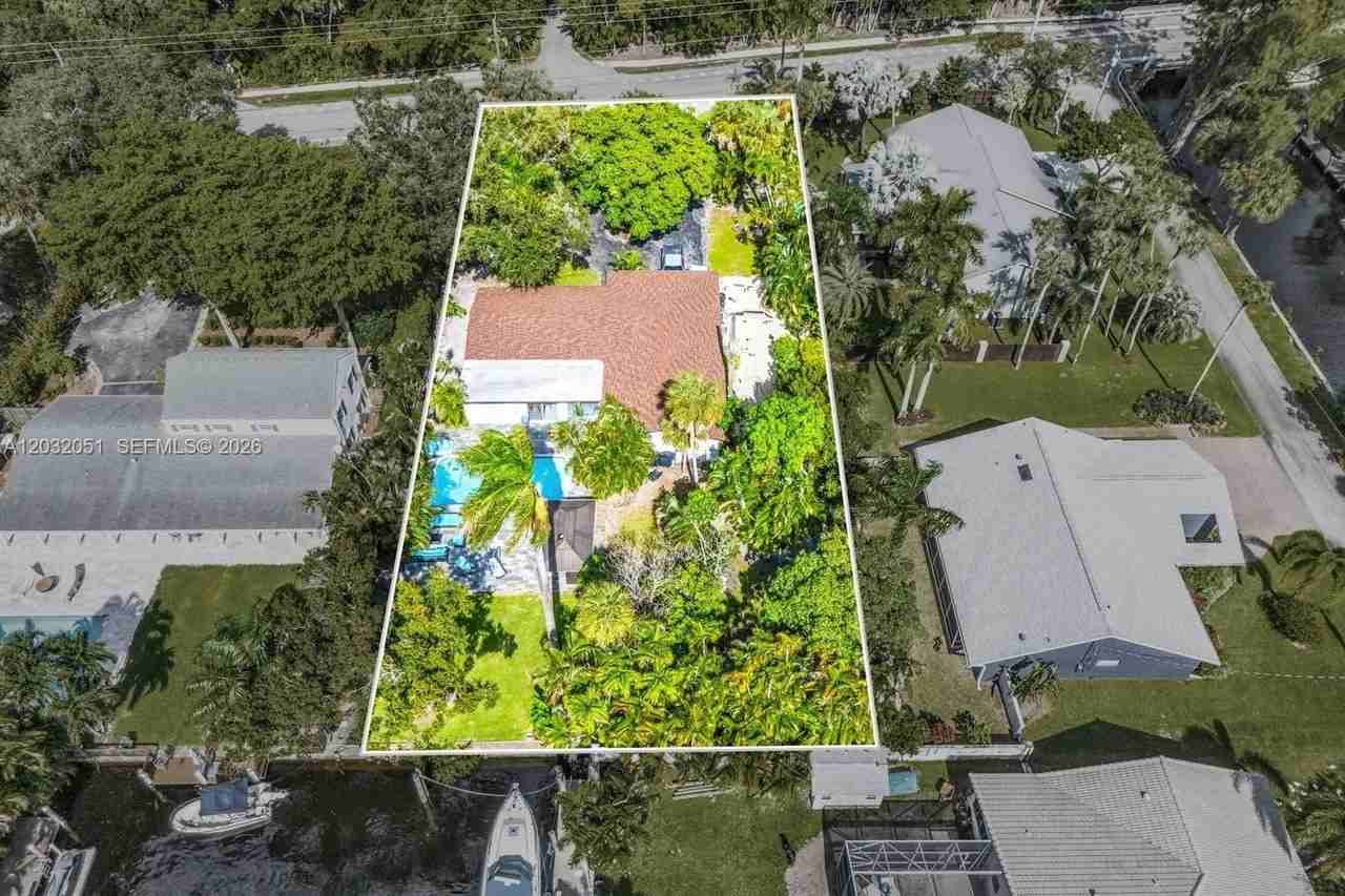 2810 Riverland Rd - Photo 3 of 45