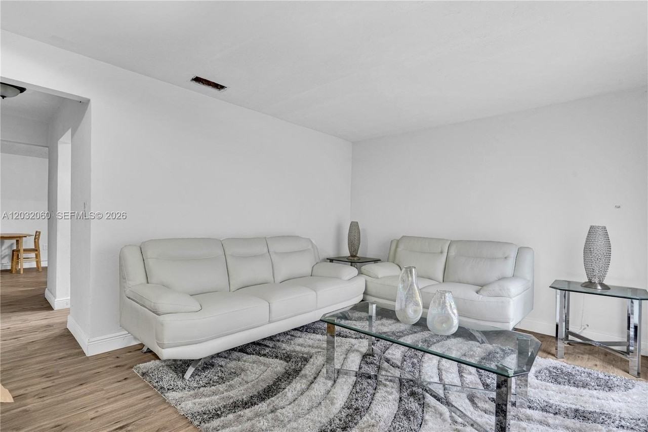 2790 Nw 196th St #2790 - Photo 5 of 31
