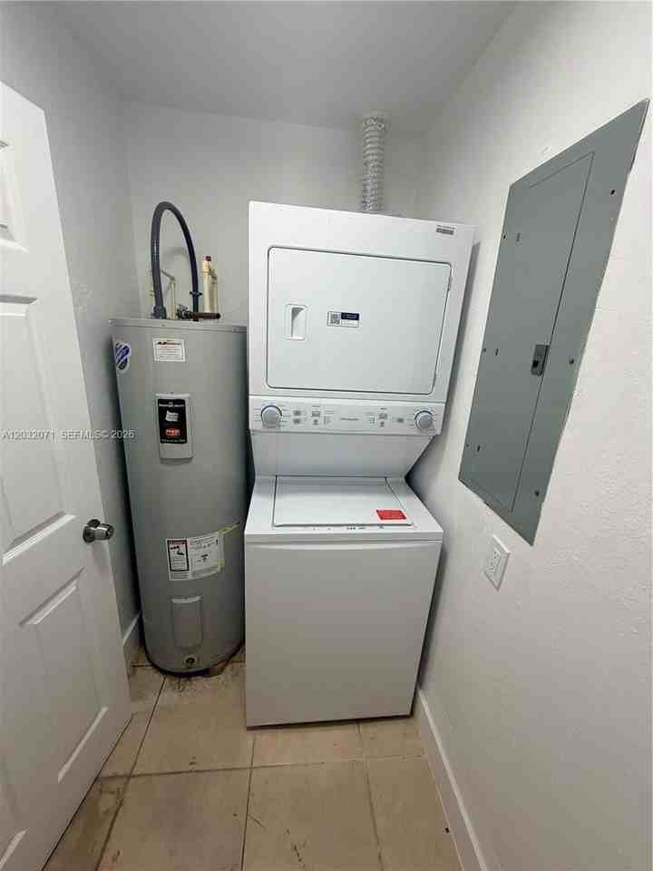 753 Sw 3rd Pl #753 - Photo 7 of 14