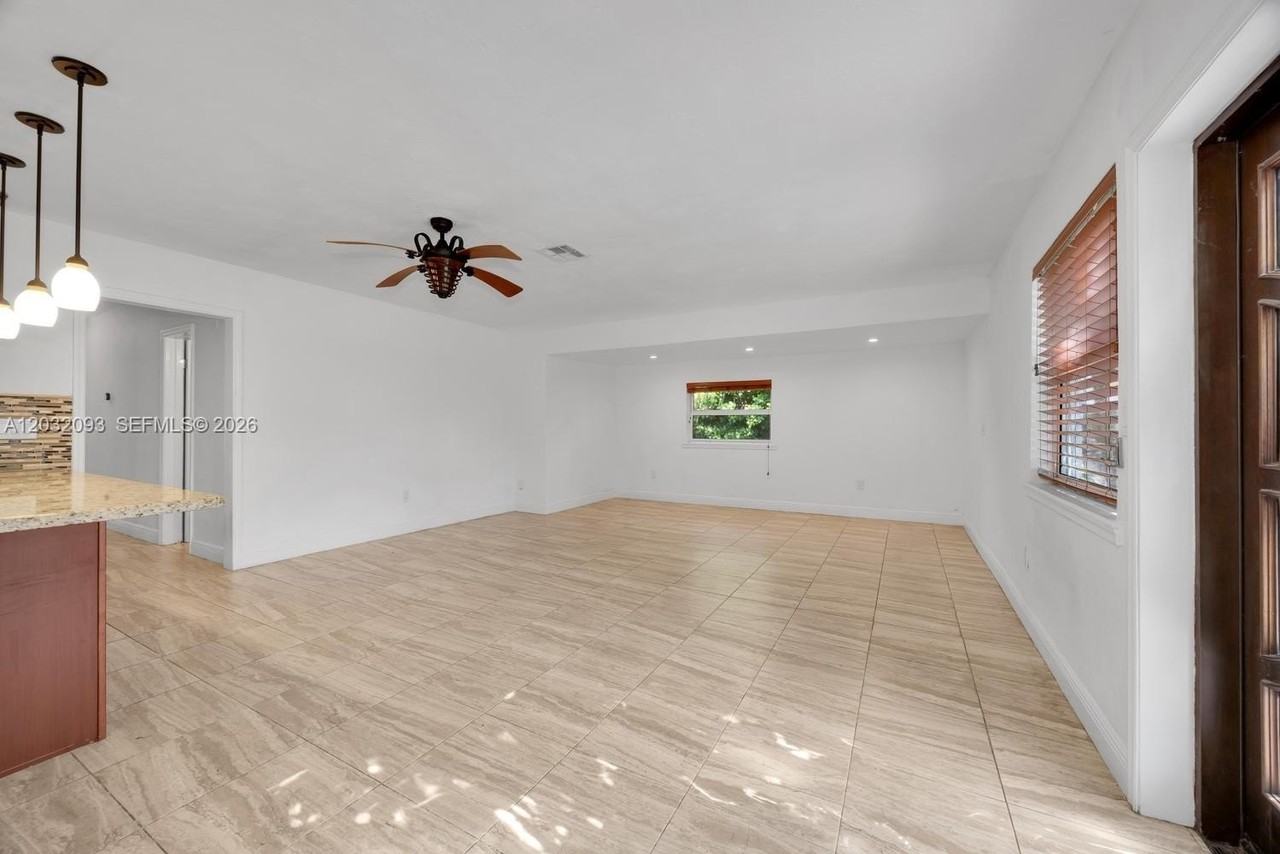 13720 Sw 74th Ct - Photo 6 of 27