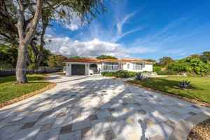 featured image of 7705 Sw 66th St #0