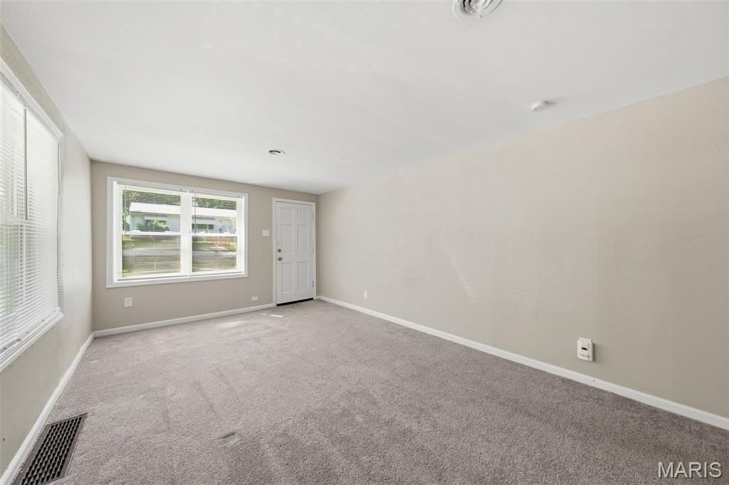 191 Bascom Dr - Photo 3 of 14