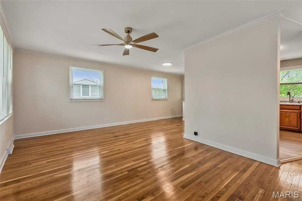 637 Karess Dr - Photo 3 of 27