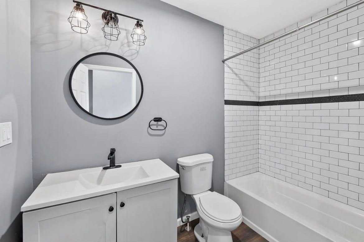 487 S 17th St #1 - Photo 5 of 14