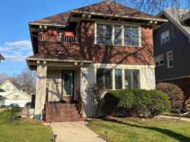 featured image of 3924 N Maryland Ave