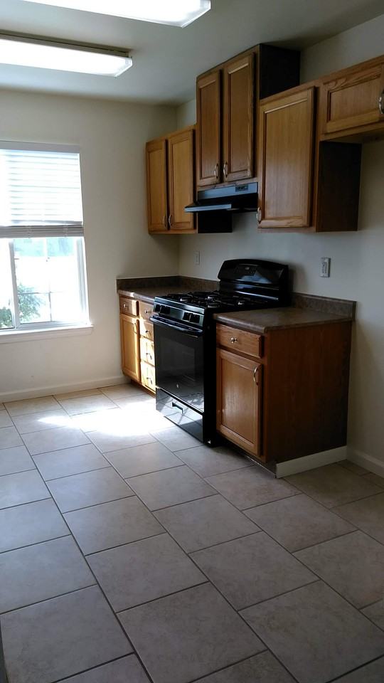 2146 Blossom Ave #1 - Photo 6 of 12