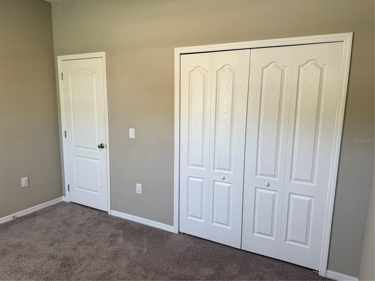 1053 Bradford Ridge Dr - Photo 5 of 25