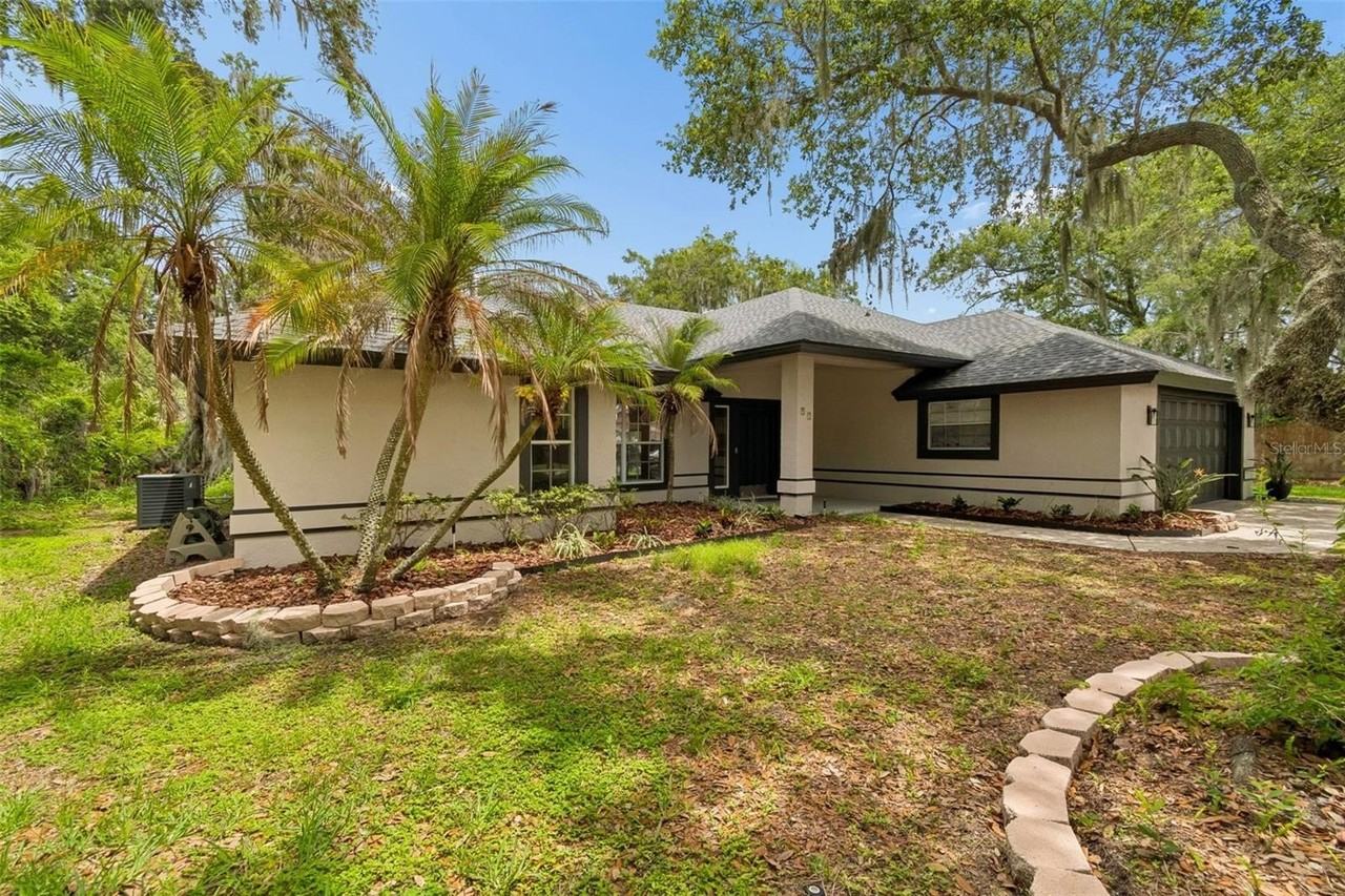 95 Woodside Dr - Photo 4 of 50