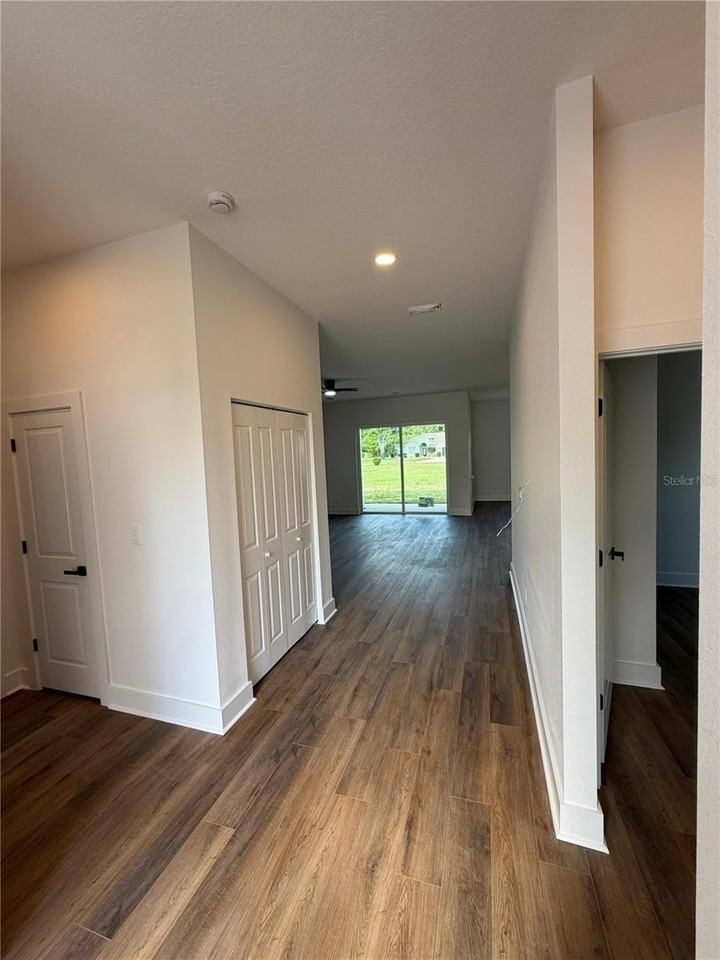 162 W Romany Loop - Photo 3 of 27