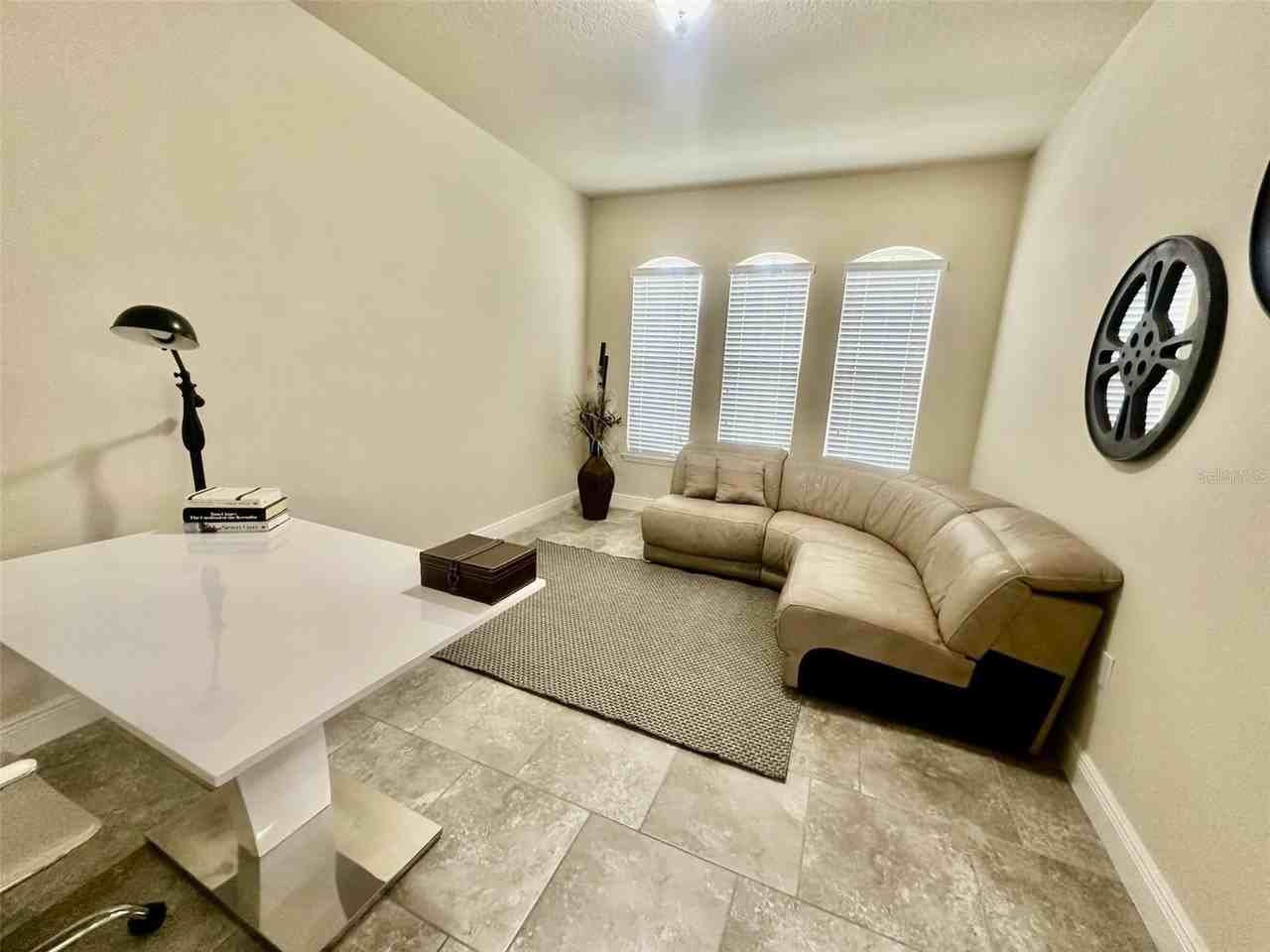 15617 Marina Bay Dr - Photo 4 of 34