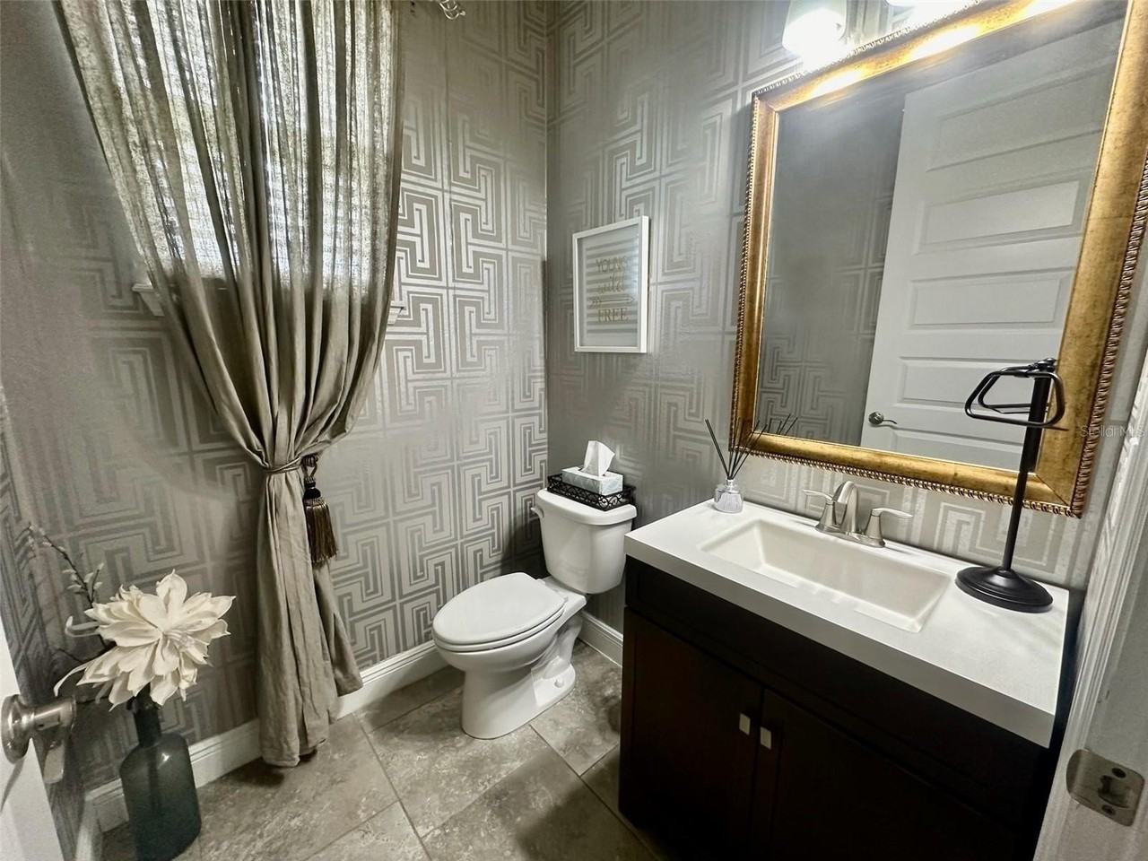 15617 Marina Bay Dr - Photo 5 of 34