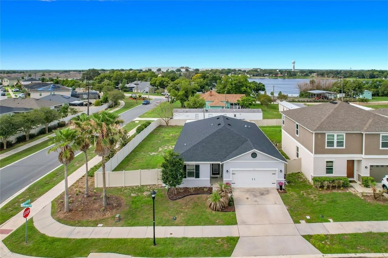 504 Twin Bowfish Way - Photo 2 of 23