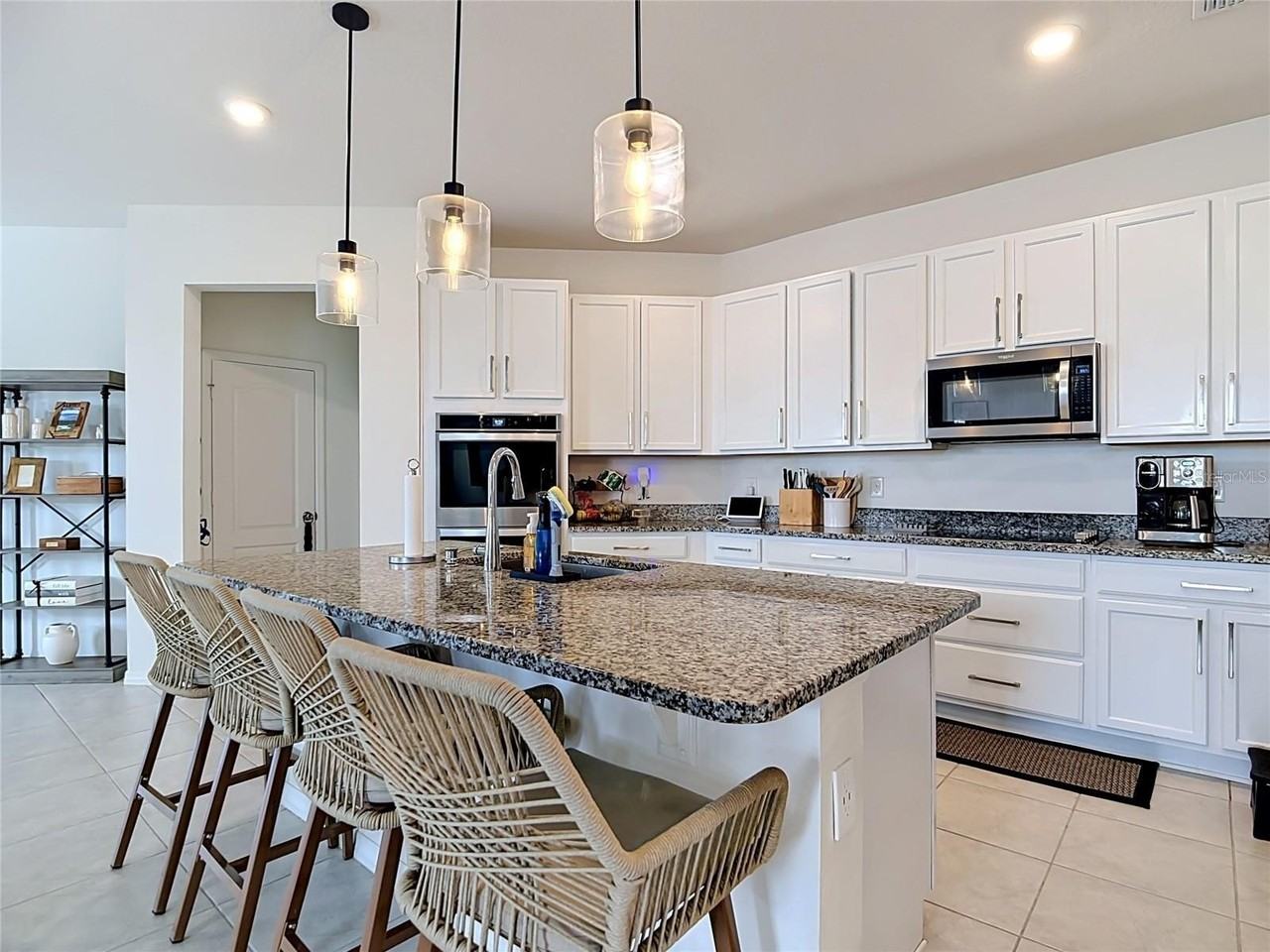 504 Twin Bowfish Way - Photo 4 of 23