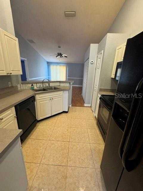 205 Dogfish Ln - Photo 5 of 30