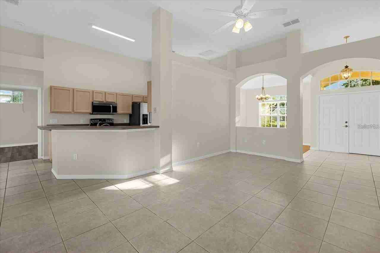 13131 Luxbury Loop - Photo 4 of 35
