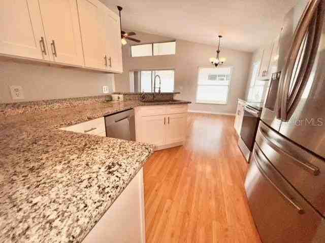 4403 Brookdale Ct - Photo 6 of 22