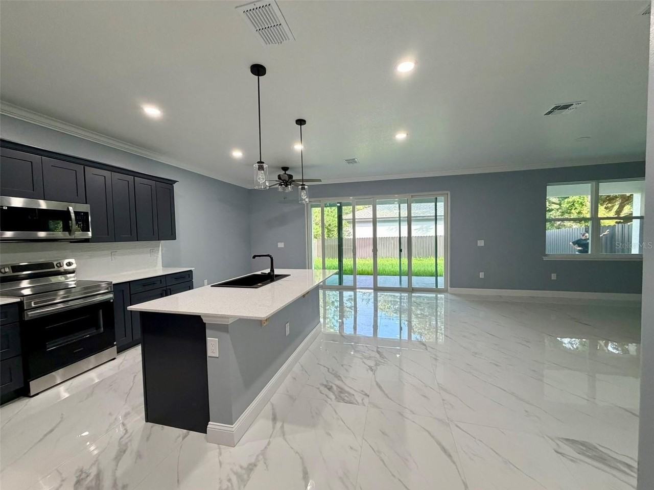 1450 Irma Rd - Photo 4 of 16