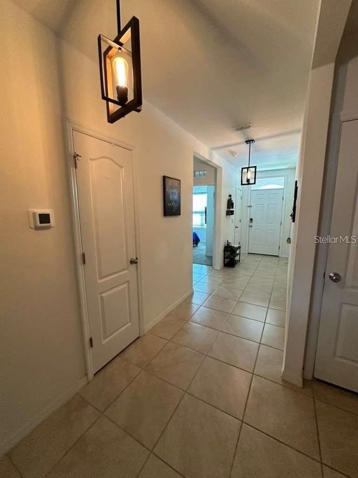649 Comstock Dr - Photo 4 of 30