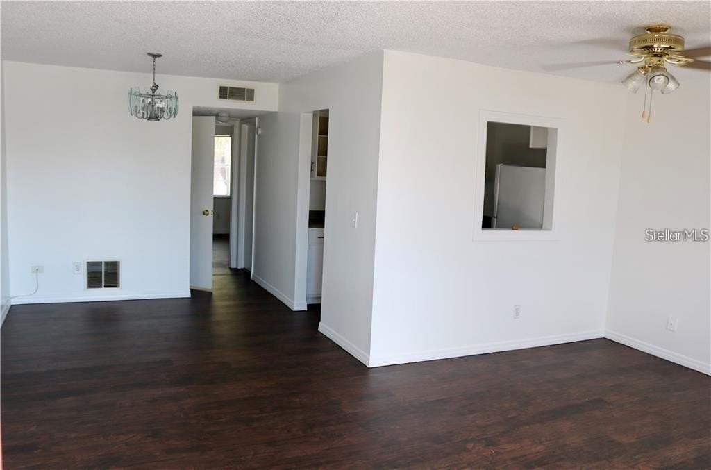 9101 W Hillsborough Ave #I207 - Photo 4 of 7