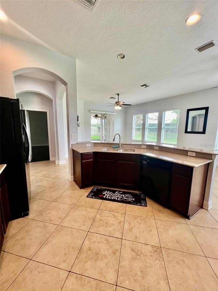7926 Stoney Hill Dr - Photo 5 of 30