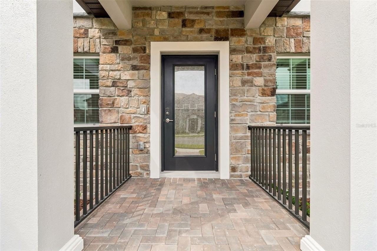 10822 Ichetucknee Way - Photo 4 of 50