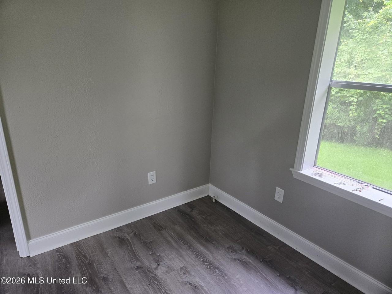 1015 Wilson St - Photo 5 of 6