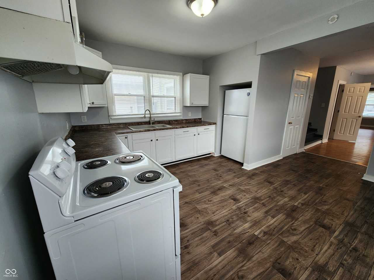 2007 Westview Dr - Photo 7 of 17
