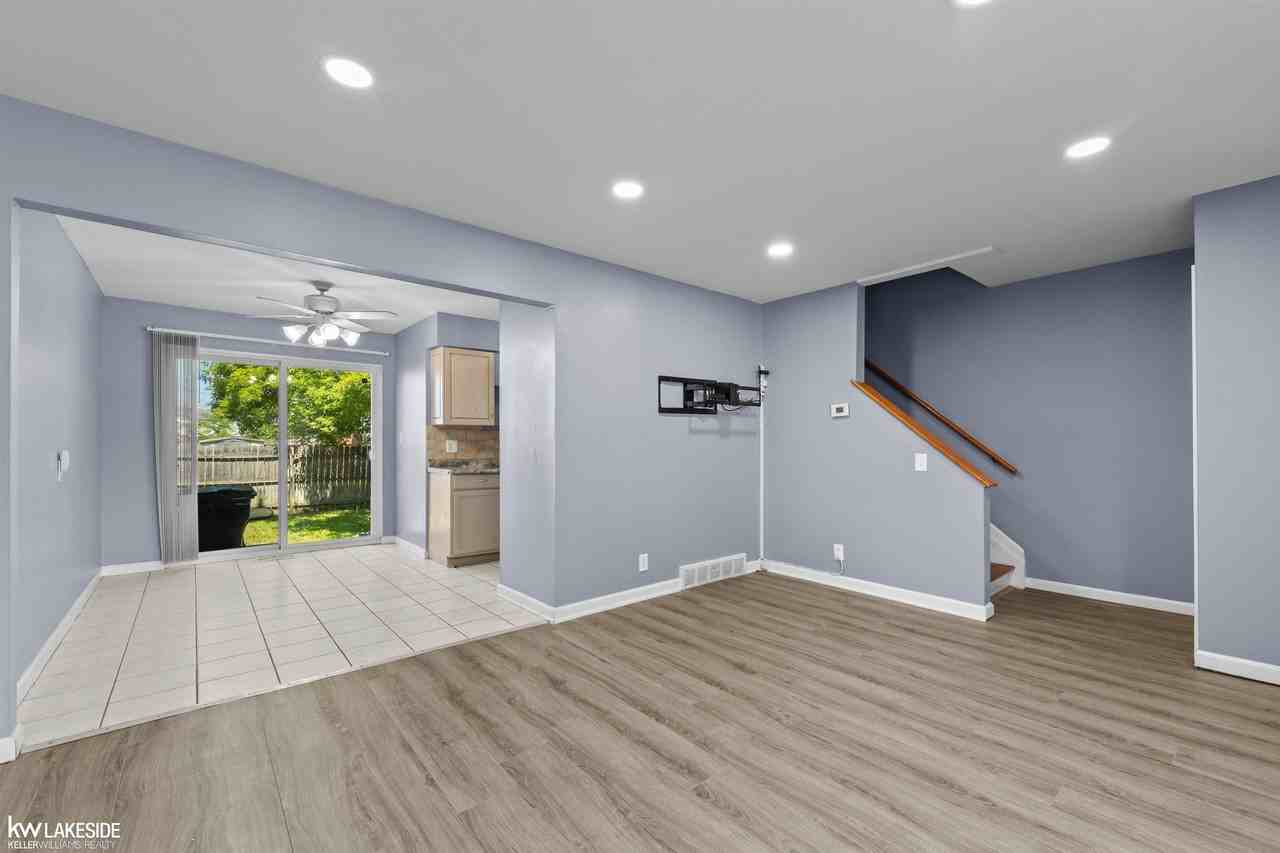 20235 Abrahm St - Photo 5 of 26